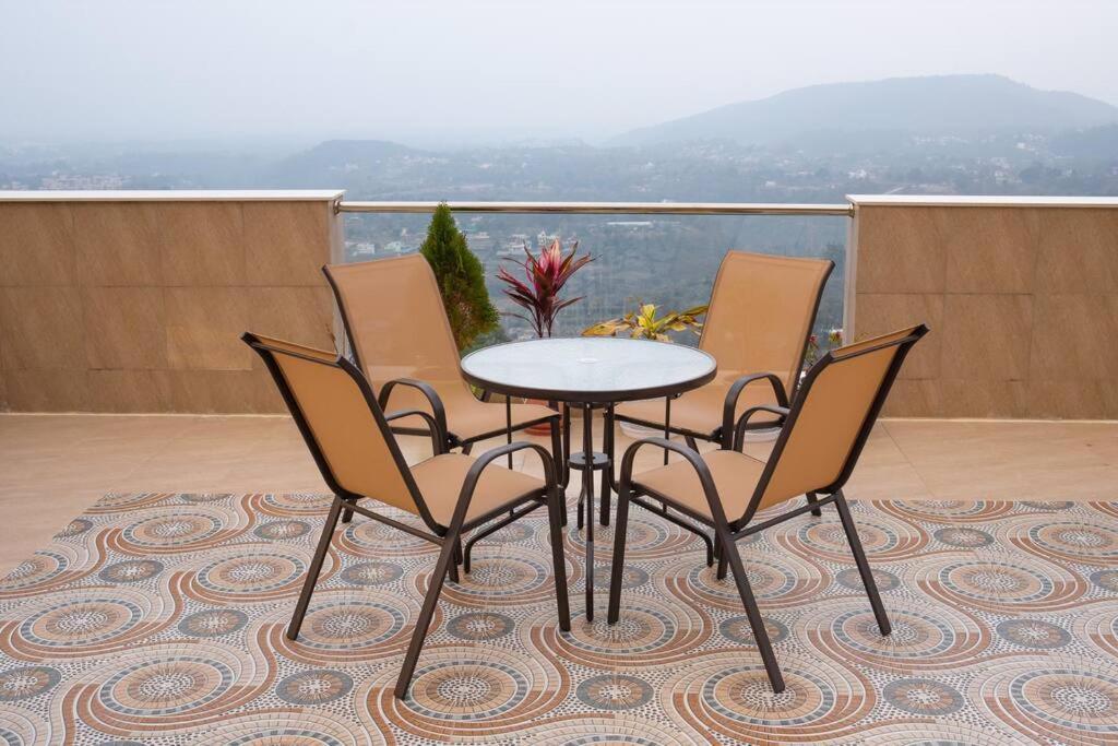 The Sage Villa - Luxury Homestay In Dehradun Eksteriør bilde