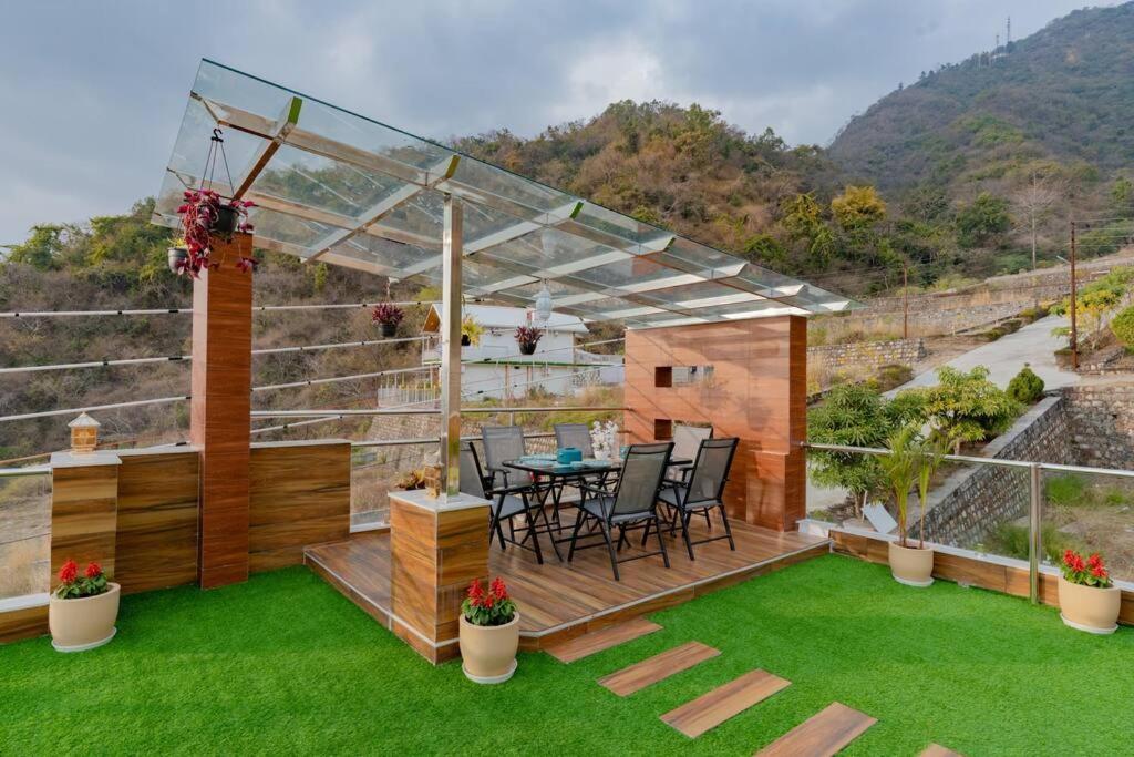 The Sage Villa - Luxury Homestay In Dehradun Eksteriør bilde